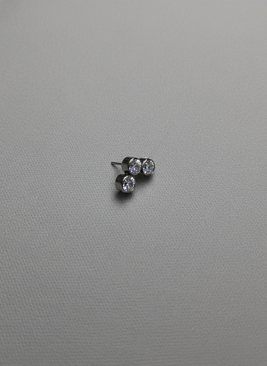 Titanium Threadless 3 Round CZ Top